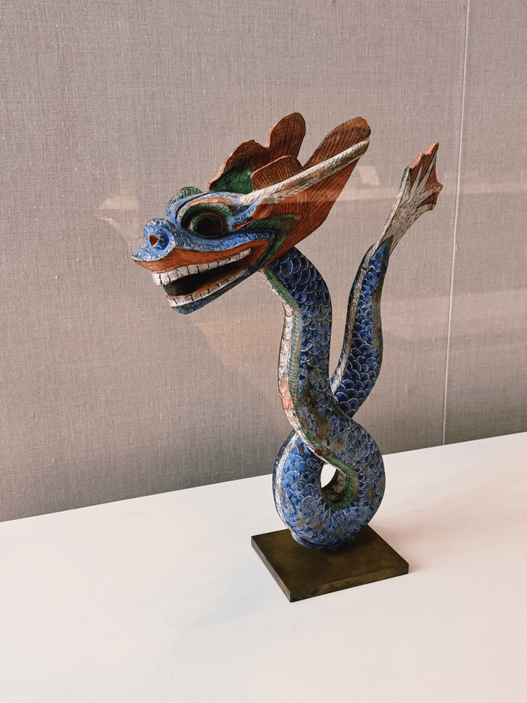 a Korean sculpture of a dragon